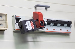 IFAM THERMAL-MAG. CIRCUIT -C3 090231 Lockout blokator