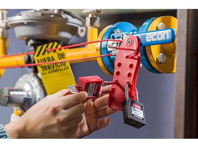 SF40AN RED 044700 KATANAC LOCKOUT 15590