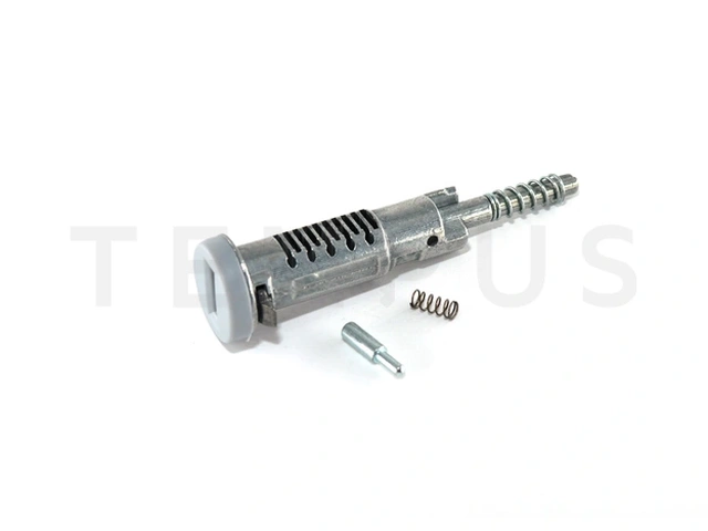 DB OPEL 018 - OPEL ASTRA kontakt cilindar OP-D / YM28 20118